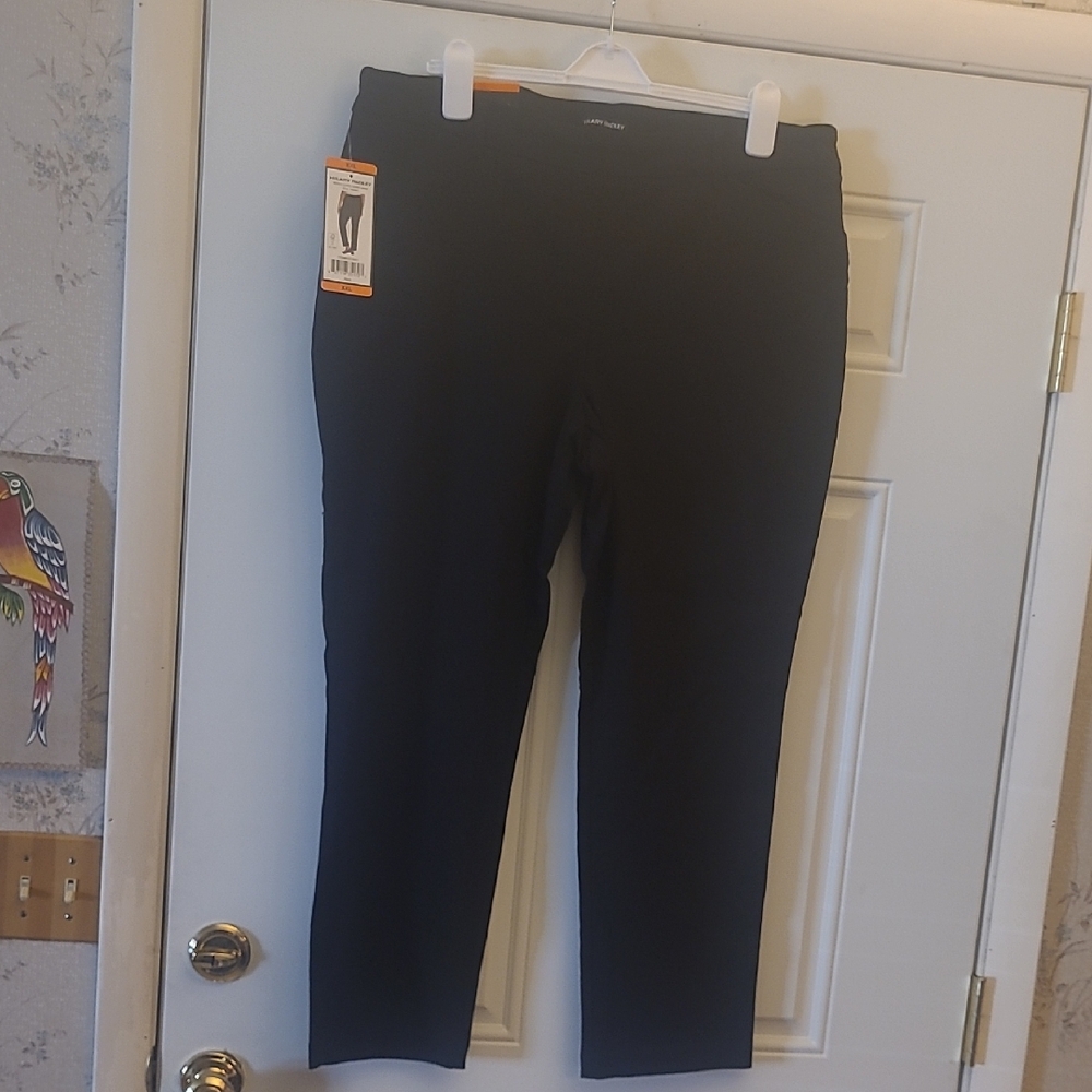 Hilary Radley Black Ankle & Cropped Jeans